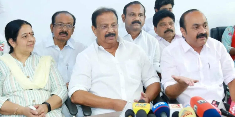 ശക്തികേന്ദ്രത്തിൽ-കാലിടറുമോ-കോൺഗ്രസിന്?-ഫലം-സതീശന്-നിർണായകം;-നേതൃമാറ്റത്തിനും-സാധ്യത