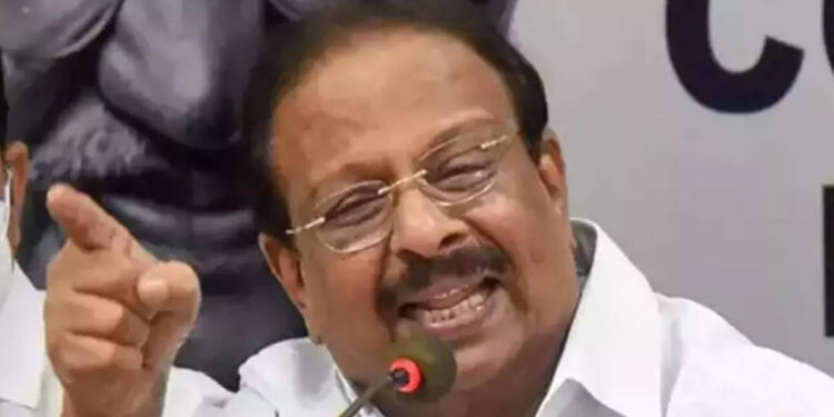 ‘അത്-തന്നെ-അല്ലെ-അദ്ദേഹത്തിൻ്റെ-മുഖം,-ഒറിജിനൽ-അല്ലാതെ-കാണിക്കാൻ-പറ്റുമോ’;-അധിക്ഷേപിച്ച്-കെ-സുധാകരൻ