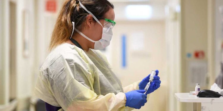 ഓസ്‌ട്രേലിയയിൽ-നഴ്‌സുമാരുടെ-ക്ഷാമം-രൂക്ഷമാകുമെന്ന്-മുന്നറിയിപ്പ്