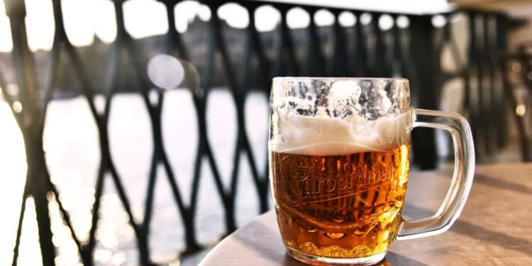 international-beer-day-2022:ബിയര്‍-മിതമായി-കഴിച്ചാല്‍-നിരവധിയാണ്-ഗുണങ്ങള്‍