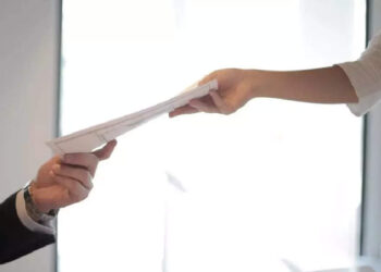 ഏഴ്-വര്‍ഷത്തിനിടെ-ആദ്യമായി-വൈകി-എത്തി;-ജീവനക്കാരന്-എതിരെ-കമ്പനിയുടെ-കടുത്ത-നടപടി