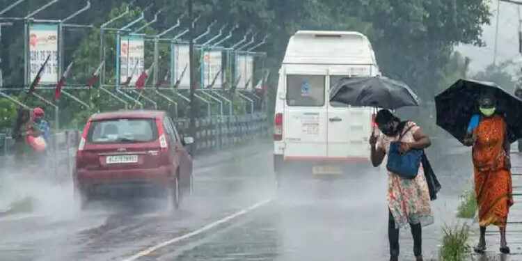 ഈ-എട്ട്-ജില്ലകളിൽ-മഴയ്ക്ക്-സാധ്യത;-മത്സ്യത്തൊഴിലാളികൾക്ക്-മുന്നറിയിപ്പ്