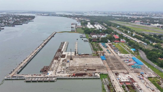 കപ്പല്പ്പണിയുടെ-ഹബ്ബാകാൻ-കൊച്ചി-;-ഐലൻഡിൽ-വരുന്നു,-ഷിപ്-ലിഫ്റ്റ്-യാർഡ്