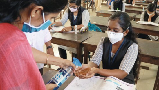 പ്ലസ്-വൺ:-
2.13-ലക്ഷം-പേർ-പ്രവേശനം-നേടി