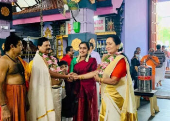 ജീവിത്തില്‍-ഒറ്റപ്പെട്ട-അമ്മയ്ക്ക്-കൂട്ട്-കണ്ടെത്തി,-59ാം-വയസില്‍-അമ്മയുടെ-വിവാഹം-നടത്തിയ-ഈ-മകള്‍-സൂപ്പറാണ്!