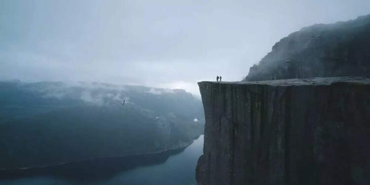 അര്‍ദ്ധരാത്രി-സൂര്യന്റെ-നാട്-എന്നറിയപ്പെടുന്ന-രാജ്യം-ഏതാണെന്ന്-അറിയാമോ?