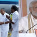 ഷർട്ടും-മുണ്ടും-കസവ്-ഷാളും-ധരിച്ച്-മോദി;-‘നമസ്കാരം’-പറഞ്ഞ്-പ്രസംഗം;-‘ഓണക്കാലത്ത്-എത്താൻ-കഴിഞ്ഞത്-സൗഭാഗ്യം’