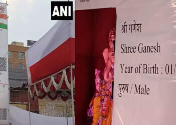 ഗണപതിക്ക്-ആധാര്‍-കാര്‍ഡ്;-വ്യത്യസ്തമായ-ആശയവുമായി-ഒരു-ഭക്തന്‍