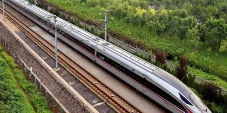 സില്‍വര്‍ലൈന്‍-പദ്ധതിക്ക്-വേണ്ടത്-ഒമ്പത്-ജില്ലകളിലായി-108-ഹെക്ടര്‍-റെയില്‍വെ-ഭൂമി;-ഏറ്റവും-കൂടുതല്‍-കോഴിക്കോട്