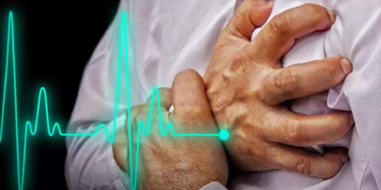 silent-heart-attack:-സൈലൻ്റ്-അറ്റാക്കിനെയും-ഭയക്കണം;-ശ്രദ്ധിക്കാതെ-പോകരുത്-ഈ-ലക്ഷണങ്ങള്‍