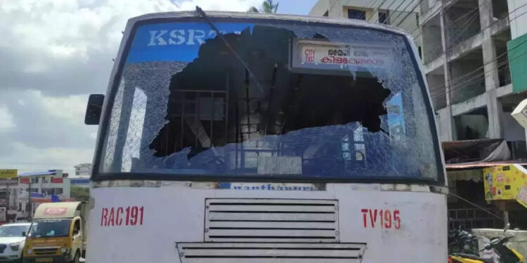 പോപ്പുലർ-ഫ്രണ്ട്-ഹർത്താലിൽ-1013-പേർ-അറസ്റ്റിൽ;-281-കേസ്,-819-പേരെ-കരുതൽ-തടങ്കലിലാക്കി