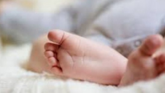 ഭക്ഷണം-തൊണ്ടയില്-കുരുങ്ങി-കുഞ്ഞ്-മരിച്ചു