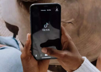 വീഡിയോയില്‍-പൊട്ടി-കരഞ്ഞ്-ടിക്-ടോക്ക്-താരം;-കാരണമറിഞ്ഞ്-ഞെട്ടി-ആരാധകര്‍