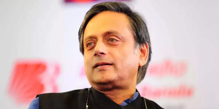 ‘രവിച്ചേട്ടൻ്റെ-വോട്ടിലൂടെ-നല്ലൊരു-തുടക്കം,-പ്രിയങ്ക-ഗാന്ധി-വിളിച്ച്-നന്ദി-പറഞ്ഞു,-ഇന്ന്-കോൺ​ഗ്രസ്-പ്രവർത്തകരുടെ-ദിനം’