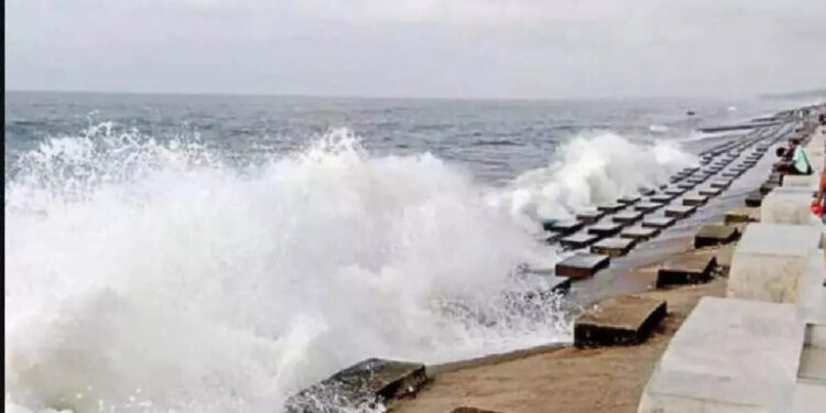 സിത്രംഗ്-ചുഴലിക്കാറ്റ്-കേരളത്തിന്-ഭീഷണിയാകുമോ?-ഒറ്റപ്പെട്ട-കനത്ത-മഴയ്ക്ക്-സാധ്യത,-മഴ-മുന്നറിയിപ്പ്-ഇങ്ങനെ