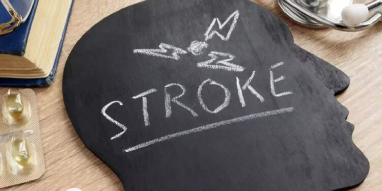 world-stroke-day-2022:-സ്ട്രോക്കിൻ്റെ-ഈ-ലക്ഷണങ്ങൾ-കണ്ടാൽ-ഉടൻ-ചികിത്സ-നൽകണം;-അല്ലെങ്കിൽ-ജീവൻ-വരെ-അപകടത്തിൽ-ആയേക്കാം