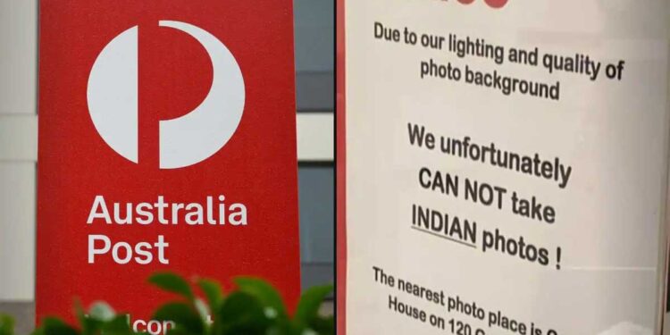 ‘ഇന്ത്യൻ-ഫോട്ടോ’-എടുക്കാനാവില്ലെന്ന്-ഓസ്ട്രേലിയ-പോസ്റ്റ്-ഔട്ട്ലെറ്റ്;-വിവാദമായപ്പോൾ-മാപ്പു-പറഞ്ഞു