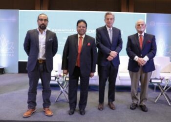 ശസ്‌‌ത്രക്രിയ-റോബോട്ടുകൾ-വിദേശത്തേയ്‌ക്ക്‌