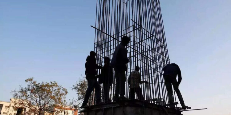 തൊഴിലാളിയ്ക്ക്-ദിവസവേതനം-ഏറ്റവും-കൂടുതൽ-കേരളത്തിൽ;-ഗുജറാത്തും-മഹാരാഷ്ട്രയും-പിന്നിൽ;-കണക്കുകൾ-പുറത്തുവിട്ട്-ആർബിഐ