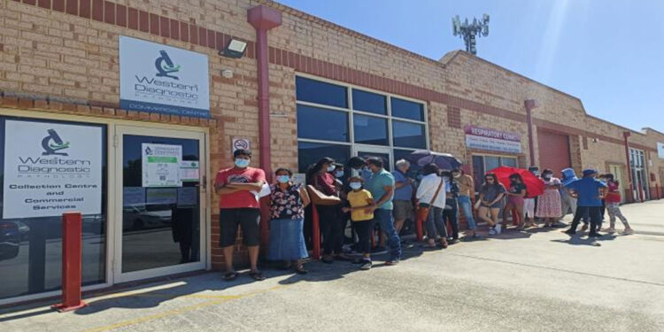 ട്രാന്സിറ്റ്-യാത്രക്കാര്ക്ക്-കോവിഡ്-പരിശോധന-നിര്ബന്ധമാക്കി;-മലയാളികളുടെ-യാത്ര-പ്രതിസന്ധിയില്