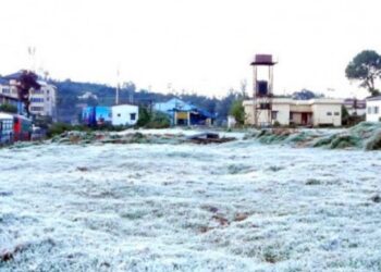 ഊട്ടിയിൽ-കനത്ത-മഞ്ഞുവീഴ്‌ച;-താപനില-പലയിടങ്ങളിലും-പൂജ്യം