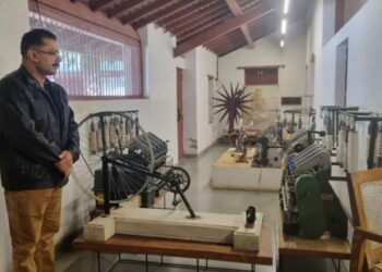 സബർമതിയുടെ-മുറ്റത്ത്…കെ-ടി-ജലീലിന്റെ-ഗുജറാത്ത്‌-യാത്രാപരമ്പര-ഒന്നാംഭാഗം