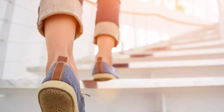 walking:അര-മണിക്കൂര്‍-ഇരിക്കുമ്പോള്‍-5-മിനിററ്-നടക്കൂ,-കാര്യം….