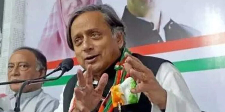 ഉമ്മൻ-ചാണ്ടിയ്ക്ക്-പകരക്കാരനാകുമോ-തരൂർ?-സമ്മർദ്ദവുമായി-മുരളീധരനും-ബെന്നി-ബെഹനാനും;-കെപിസിസിയിൽ-വലിയ-അഴിച്ചുപണി