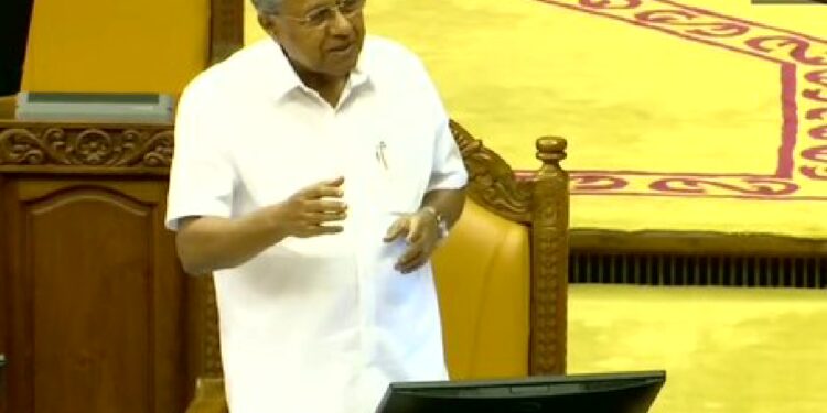 ‘കൃത്രിമ-മഴയ്ക്ക്-സാധ്യത-തേടിയിരുന്നു’;-ബ്രഹ്മപുരം-തീപിടിത്തം-പ്രത്യേക-സംഘം-അന്വേഷിക്കും,-മുഖ്യമന്ത്രി