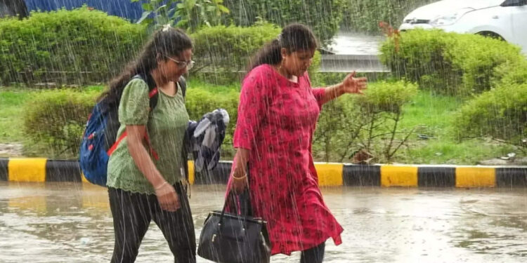 സംസ്ഥാനത്ത്-വരുംദിവസങ്ങളിൽ-ഒറ്റപ്പെട്ടയിടങ്ങളിൽ-ഇടിമിന്നലോട്-കൂടിയ-മഴയ്ക്ക്-സാധ്യത;-മത്സ്യത്തൊഴിലാളികൾക്കും-മുന്നറിയിപ്പ്