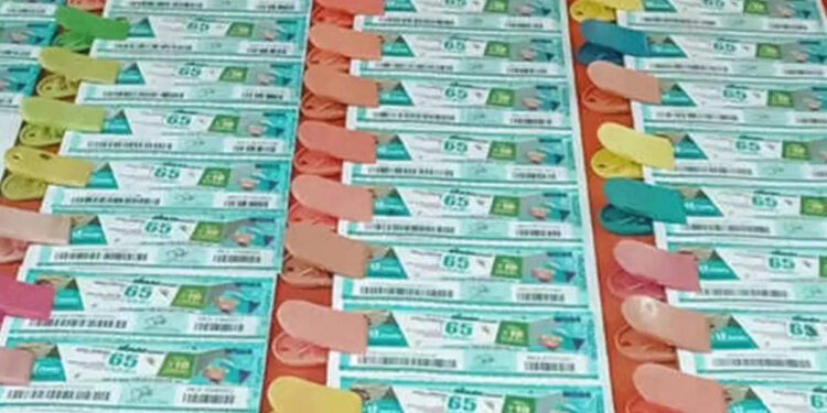 കയ്യിലുണ്ടോ-സ്ത്രീ-ശക്തി-ലോട്ടറി,-ഒന്നാം-സമ്മാനം-75-ലക്ഷം;-ഫലം-ഇന്നറിയാം