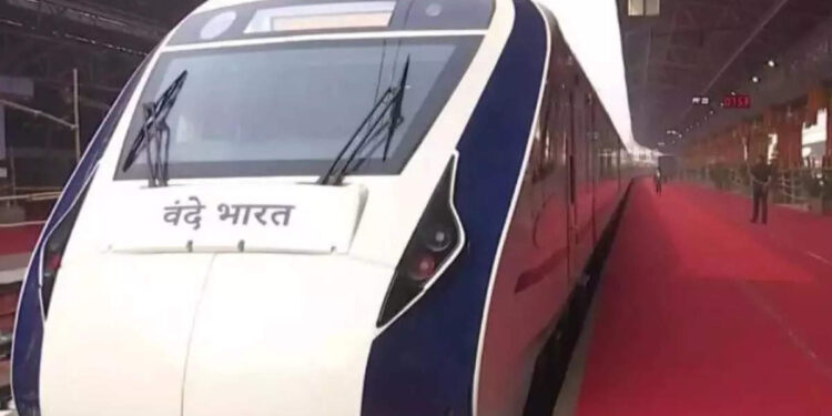 വന്ദേ-ഭാരത്-കേരളത്തിലേയ്ക്ക്-ഉടൻ?-മുന്നൊരുക്കങ്ങൾ-തുടങ്ങിയെന്ന്-റിപ്പോ‍ർട്ട്,-തിരുവനന്തപുരം-–-കണ്ണൂ‍ർ-സ‍ർവീസ്-ആലോചനയിൽ