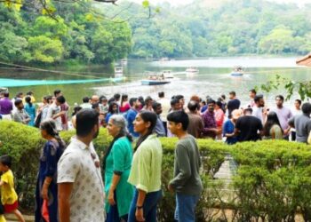 അവധിക്കാലം;-സഞ്ചാരികളെ-വരവേറ്റ്‌-വയനാട്