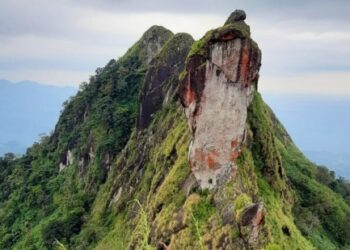 വരൂ…-ഇല്ലിക്കൽകല്ലിൽ-കയറി-മാനത്ത്‌-തൊടാം