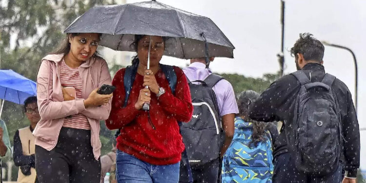kerala-rain:-ആശ്വാസ-വാർത്ത,-സംസ്ഥാനത്ത്-മഴ-ശക്തമാകും;-വരും-ദിവസങ്ങളിൽ-വിവിധ-ജില്ലകളിൽ-യെല്ലോ-അലേർട്ട്