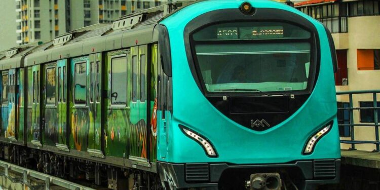 തിരുവനന്തപുരത്തും-കോഴിക്കോട്ടും-മെട്രോ-ഉടനില്ല,-കൊച്ചി-മെട്രോ-പാഠമാക്കി-സർക്കാർ;-സമയപരിധി-അവസാനിച്ചിട്ടും-നടപടിയില്ല