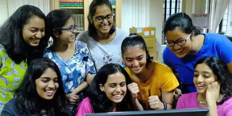 kerala-plus-two-result-2023-live-updates:-പ്ലസ്-ടു-ഫല-പ്രഖ്യാപനം-ഇന്ന്-മൂന്ന്-മണിക്ക്;-വെബ്സൈറ്റുകളിൽ-ലഭ്യമാവുക-നാല്-മണിയോടെ