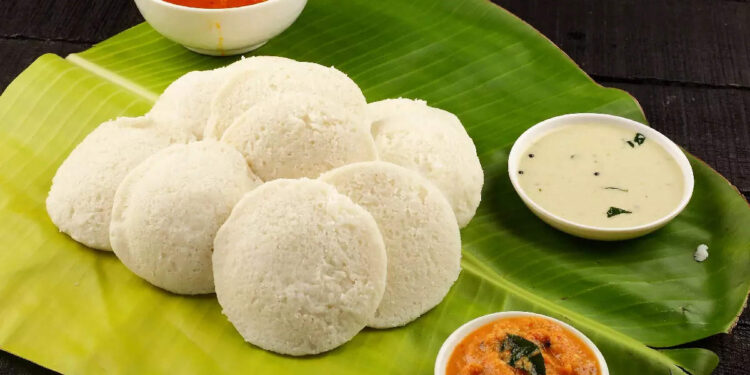 പുളിപ്പിച്ച-മാവിൽ-തയാറാക്കുന്ന-ഇഡ്ഡലി-ഇഷ്ടമില്ലാത്തവരും-ഈ-ആരോഗ്യ-ഗുണങ്ങൾ-കേട്ടാൽ-ഇഷ്ടപ്പെടും.