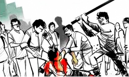 സംഘപരിവാറിന്റെ-സദാചാരഗുണ്ടായിസം-;-ബീച്ചിലെത്തിയവരോട്-
മതം-ചോദിച്ച്-മര്ദനം