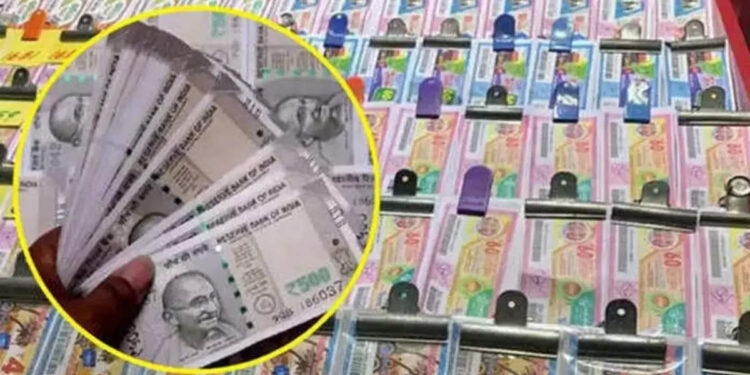 kerala-lottery-result:-ആരാണാ-ഭാഗ്യവാൻ?-80-ലക്ഷം-ഈ-ടിക്കറ്റിന്;-കാരുണ്യ-ലോട്ടറി-ഫലം-പുറത്ത്