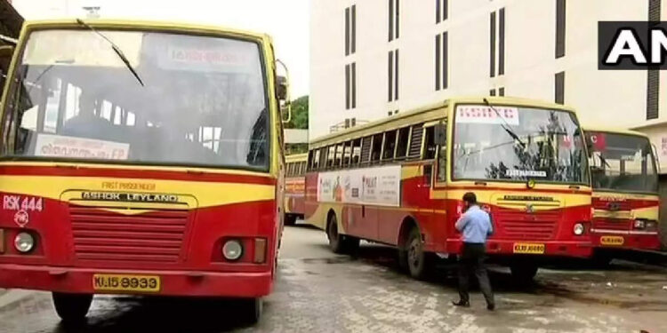 കെഎസ്ആർടിസി-ബസ്-ഉൾപ്പെടെയുള്ള-ഹെവി-വാഹനങ്ങളിൽ-സീറ്റ്-ബെൽറ്റ്-നിർബന്ധമാക്കി;-സെപ്റ്റംബർ-മുതൽ-നടപ്പാക്കണം