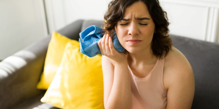 ഈ-അണപ്പല്ല്-വരുമ്പോള്‍-മാത്രം-എന്തുകൊണ്ടാണ്-ഇത്ര-വേദന?