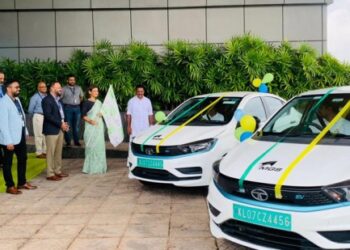 സതര്‍ലാന്‍ഡിന്റെ-സ്റ്റാഫ്-ഗതാഗതത്തിനുപയോഗിക്കുന്ന-വാഹനങ്ങളില്‍-20-എണ്ണം-ഗ്രീന്‍-ടാക്സിയാക്കി