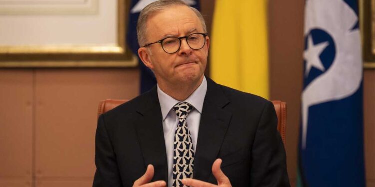 സൈബർ-സുരക്ഷയക്ക്-ദിവസവും-അഞ്ച്-മിനിറ്റ്-ഫോൺ-ഓഫ്-ചെയ്ത്-വെയ്ക്കാൻ-ഓസ്‌ട്രേലിയൻ-പ്രധാനമന്ത്രി