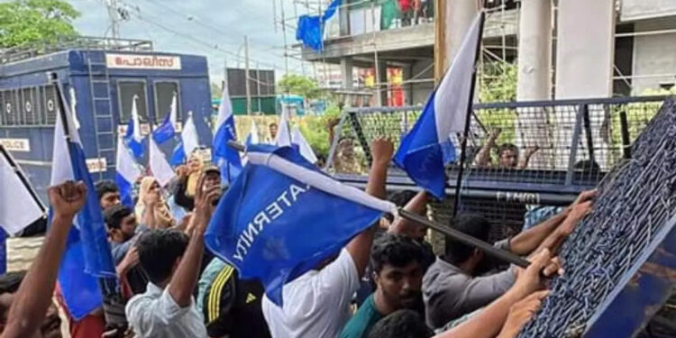 നാളെ-സംസ്ഥാനത്ത്-വിദ്യാഭ്യാസ-ബന്ദ്;-മലബാർ-വിദ്യാഭ്യാസ-വിവേചനത്തിനെതിരെയെന്ന്-ഫ്രറ്റേണിറ്റി-മൂവ്മെന്‍റ്