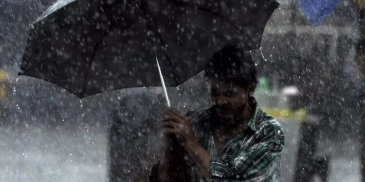 ചക്രവാതച്ചുഴി;-ഇന്ന്-വ്യാപക-മഴയ്ക്ക്-സാധ്യത;-ആറ്-ജില്ലകളിൽ-യെല്ലോ-അലേർട്ട്