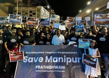 “സേവ്-മണിപ്പൂർ”-:-ടെക്കി-കൂട്ടായ്മ-പ്രതിഷേധം-സംഘടിപ്പിച്ചു