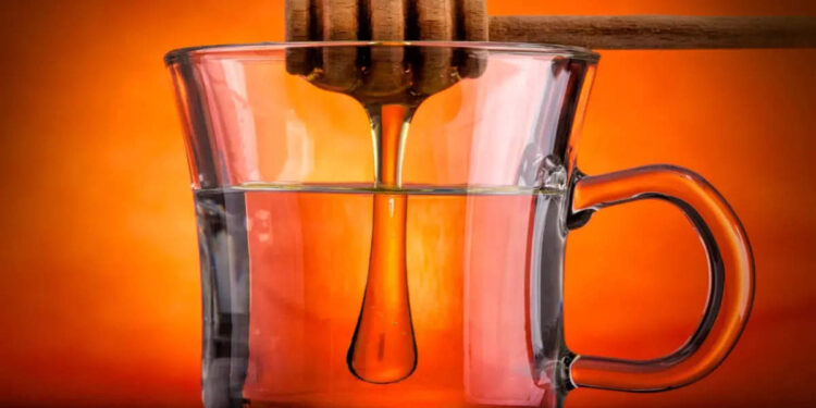 ഇളം-ചൂടുവെള്ളത്തില്‍-ഒരു-സ്പൂണ്‍-തേന്‍-കലര്‍ത്തി-8-ദിവസം-കഴിച്ചു-നോക്കൂ