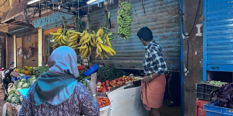 ഒറ്റദിവസം-4463-പരിശോധനകൾ;-929-സ്ഥാപനങ്ങളുടെ-പ്രവർത്തനം-നിർത്തിവെക്കാൻ-നടപടി