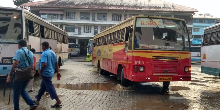 കെഎസ്ആർടിസി-ജീവനക്കാർക്ക്-22നകം-ശമ്പളം;-ഓണം-അലവൻസ്-നൽകണമെന്ന്-മാനേജിമെൻ്റിന്-നിർദേശം